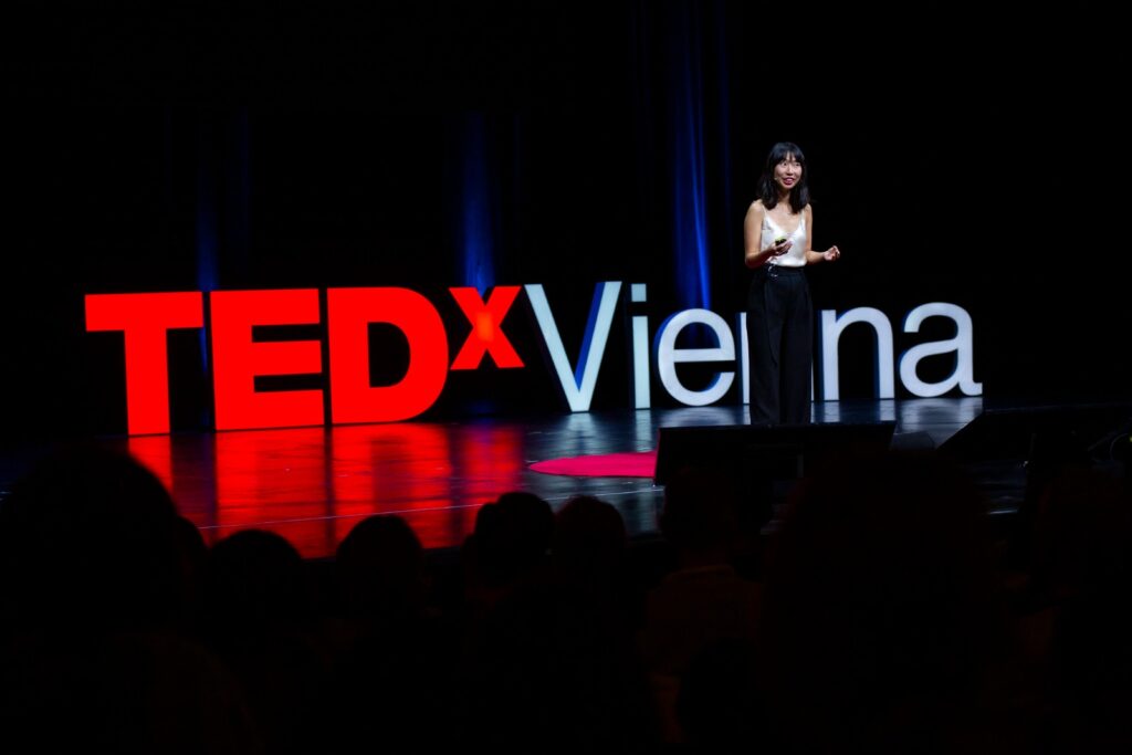 Jann Choy at TEDxVienna On The Rise
